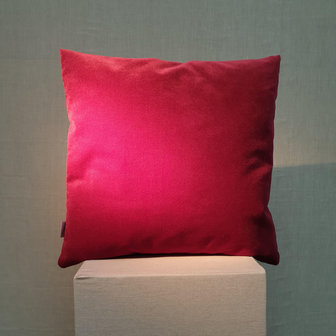 Cushion Velvet Gravity Wine Red 45x45